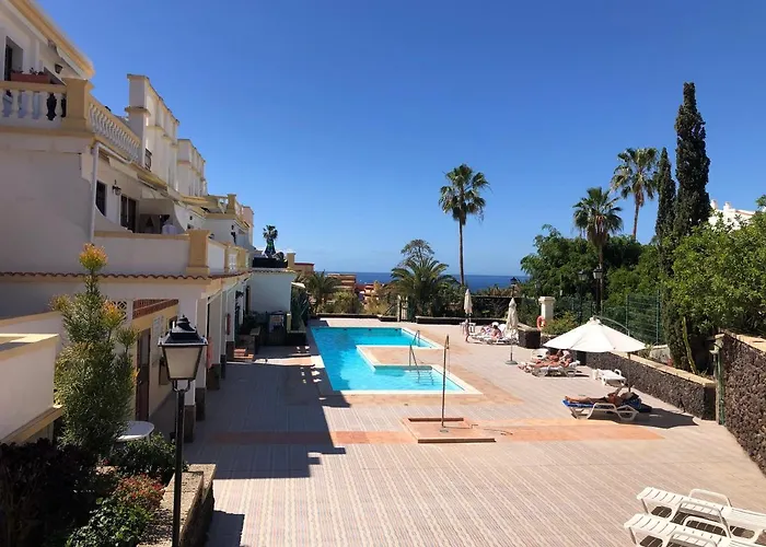 Appartamento Stylish Design W Ocean & Pool View, King Size Bed, Wifi,2 Smart Tv, Street Parking, 2 Pools Access *