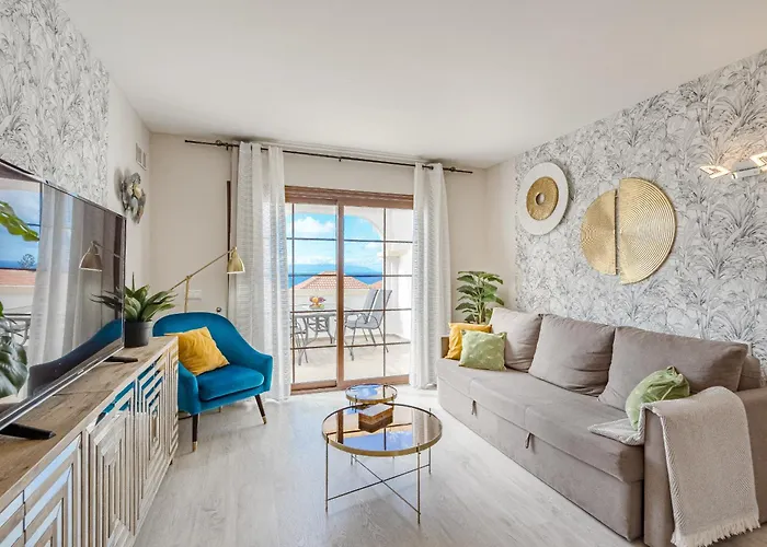 Appartamento Stylish Design W Ocean & Pool View, King Size Bed, Wifi,2 Smart Tv, Street Parking, 2 Pools Access