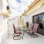Stylish Design W Ocean & Pool View, King Size Bed, Wifi,2 Smart Tv, Street Parking, 2 Pools Access Apartmán *