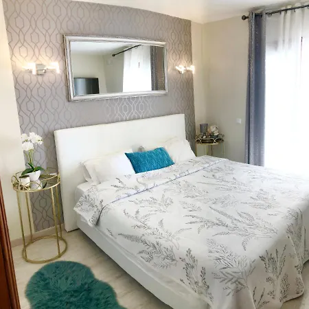 Stylish Design With Ocean, Pool View, King Size Bed, Wifi, Smart Tv, Free Parking 2 Pools Access Apartment Costa Adeje (Tenerife)