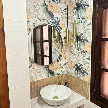 Stylish Design With Ocean, Pool View, King Size Bed, Wifi, Smart Tv, Free Parking 2 Pools Access Costa Adeje (Tenerife)