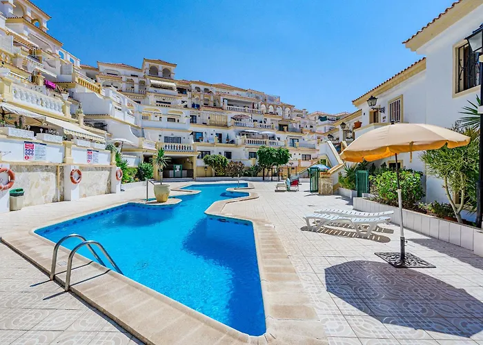 Апартаменти Stylish Design W Ocean & Pool View, King Size Bed, Wifi,2 Smart Tv, Street Parking, 2 Pools Access